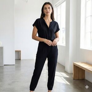 Vince black silk short sleeve jumpsuit - size 10 (Medium)